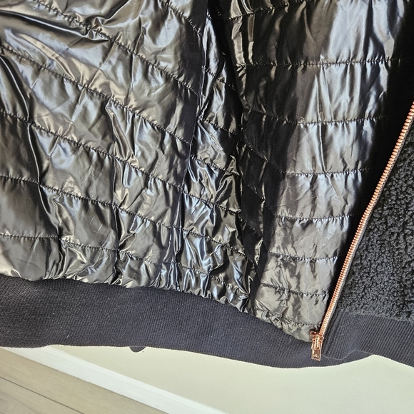 Moose Knuckles Black Full Zip Hooded Sherpa Coat - Picture 12 of 16